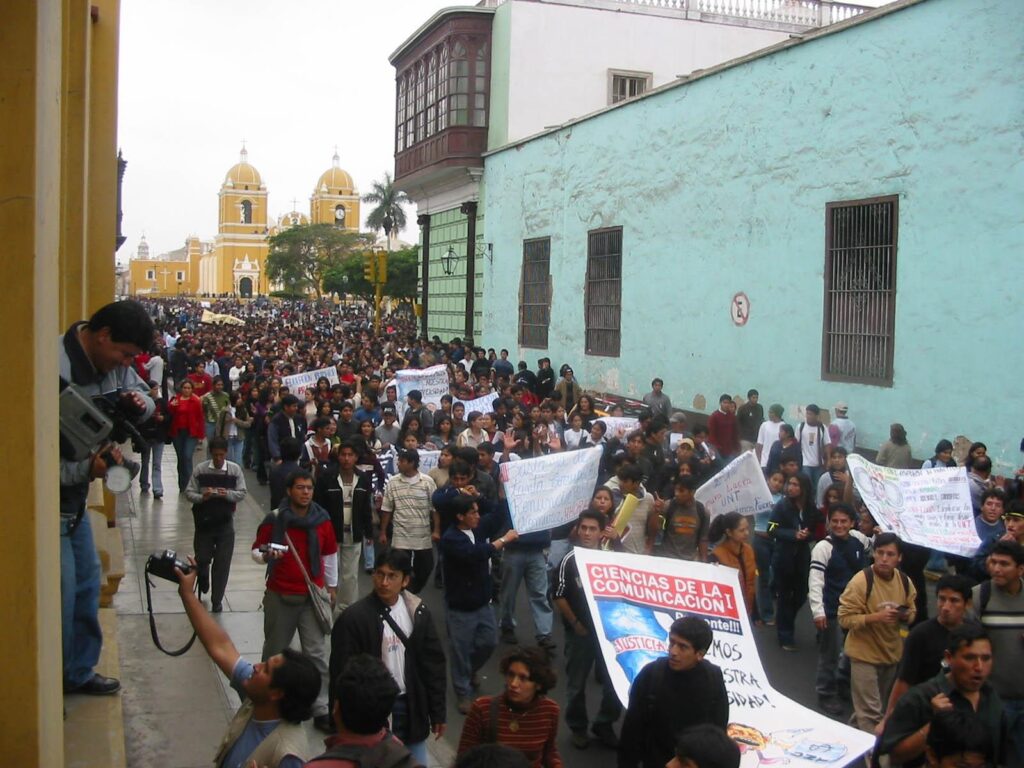 toma-2004